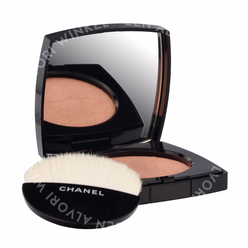 Chanel Chanel Poudre Lumiere Highlighting Powder — #30 Rosy Gold