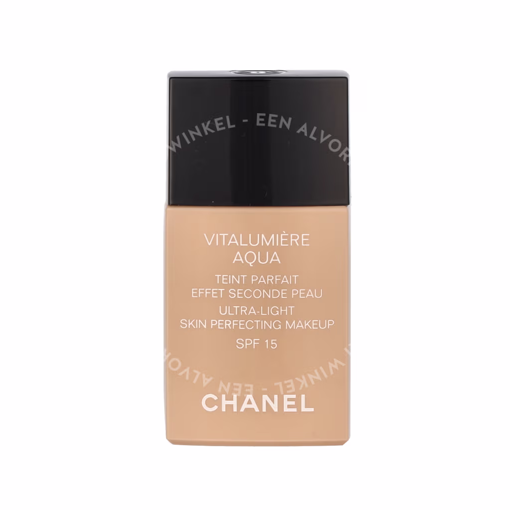 Chanel Chanel Vitalumiere Aqua Ultra-Light Makeup SPF15 — #20 Beige