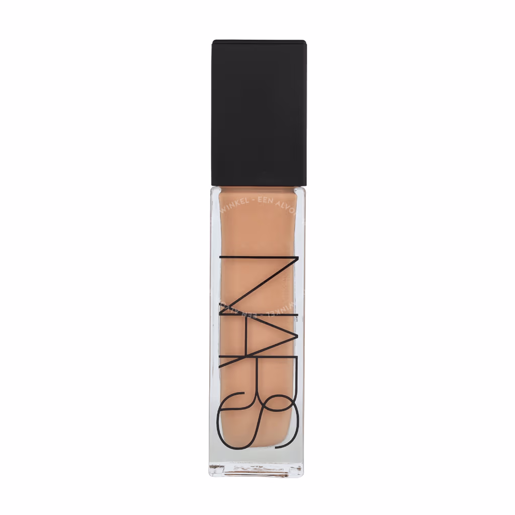 Nars Nars Natural Radiant Longwear Foundation — 2.5 Light Yukon