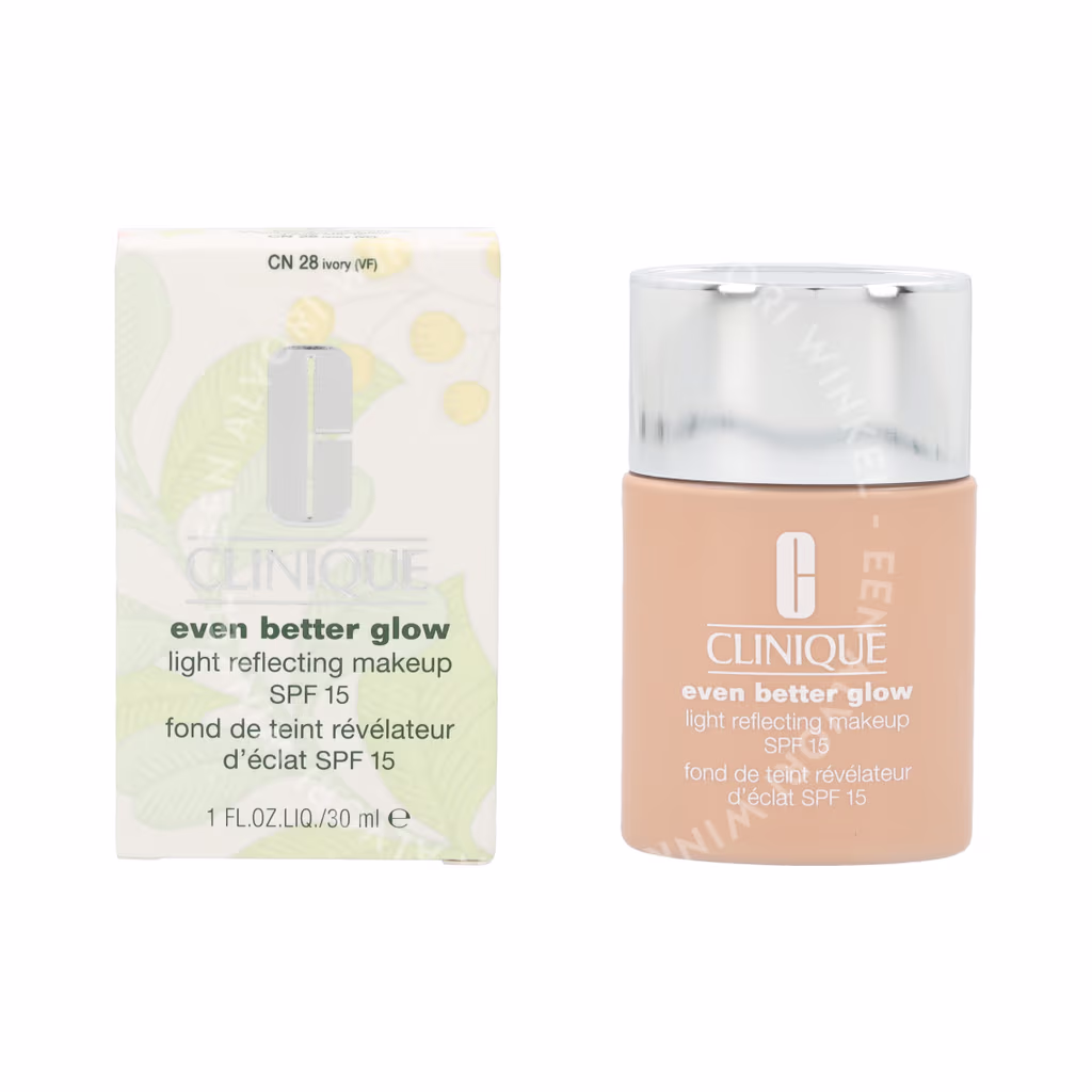 Clinique Clinique Even Better Glow Light Reflecting Makeup SPF15 — CN28 Ivory — foto 3