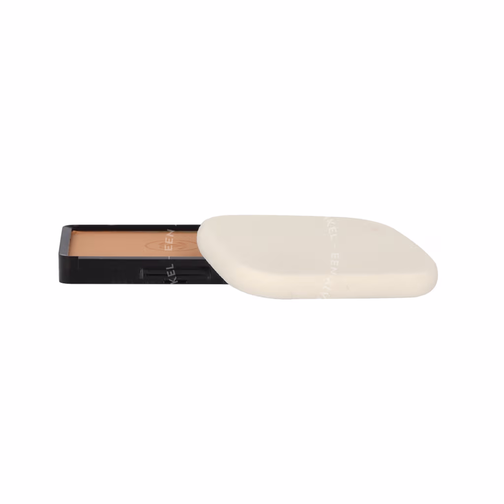 Chanel Chanel Ultra Le Teint Compact Foundation - Refill — B50