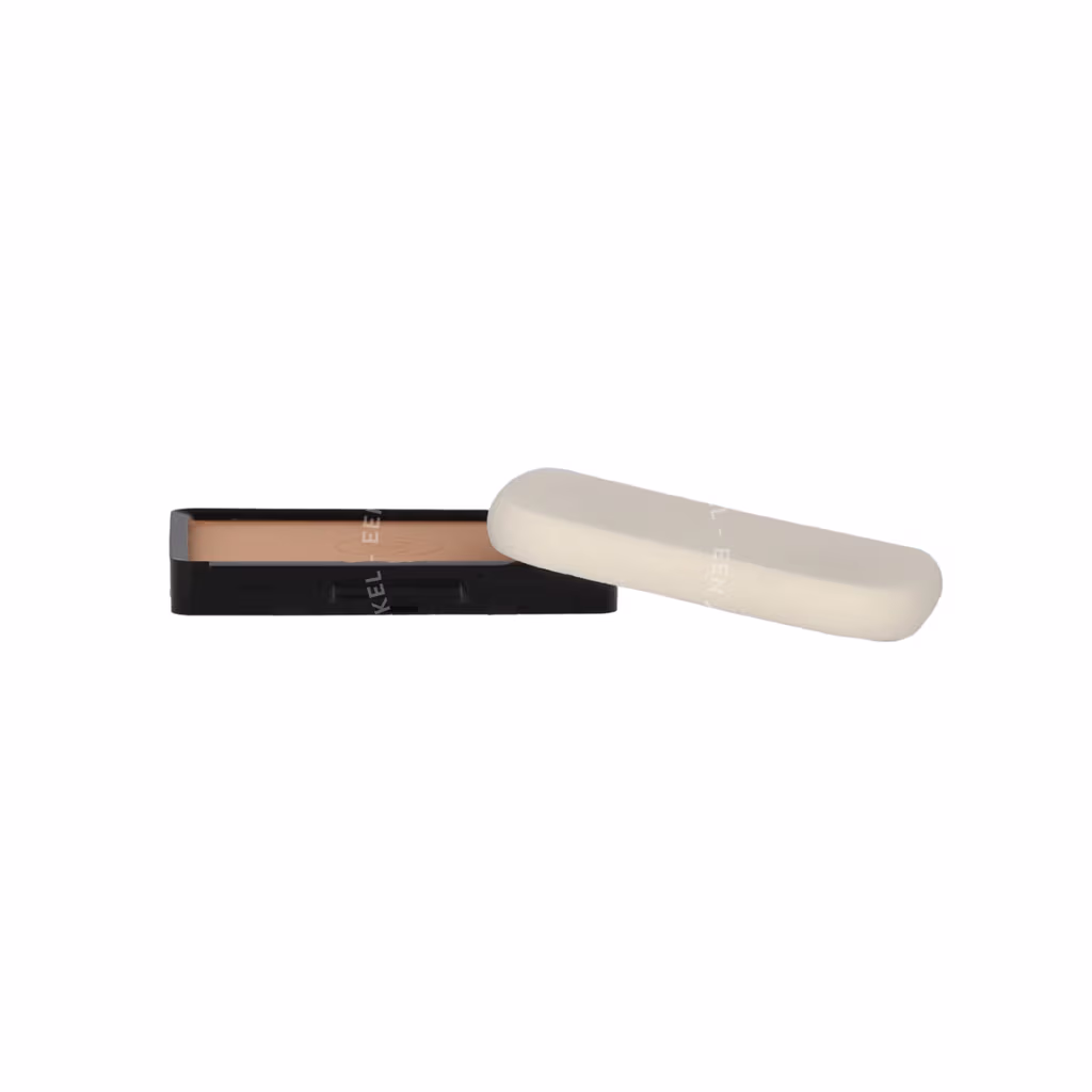Chanel Chanel Ultra Le Teint Compact Foundation - Refill — B30