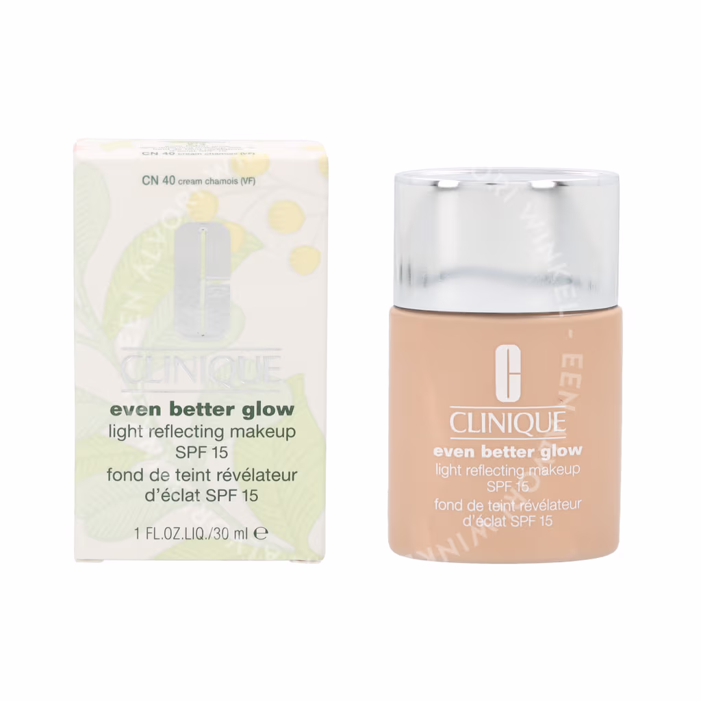 Clinique Clinique Even Better Glow Light Reflecting Makeup SPF15 — CN40 Cream Chamois — foto 3