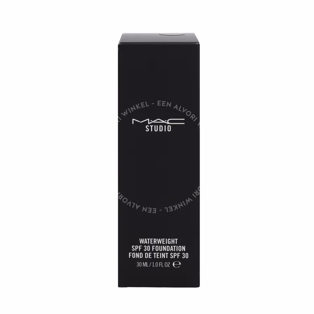 Mac MAC Studio Waterweight Foundation SPF30 — NC15 — foto 2
