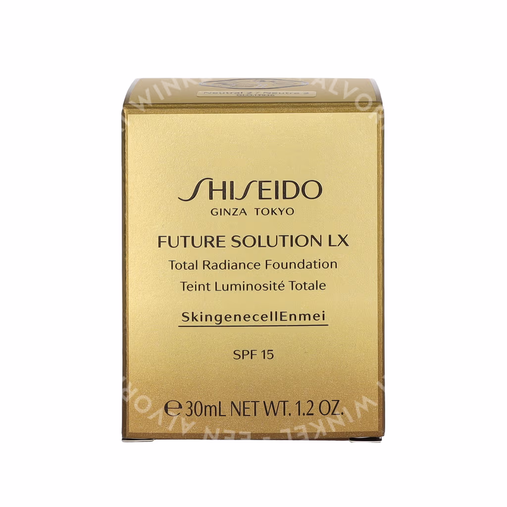 Shiseido Shiseido Future Solution LX Total Radiance Foundation SPF15 — #02 Neutral — foto 2