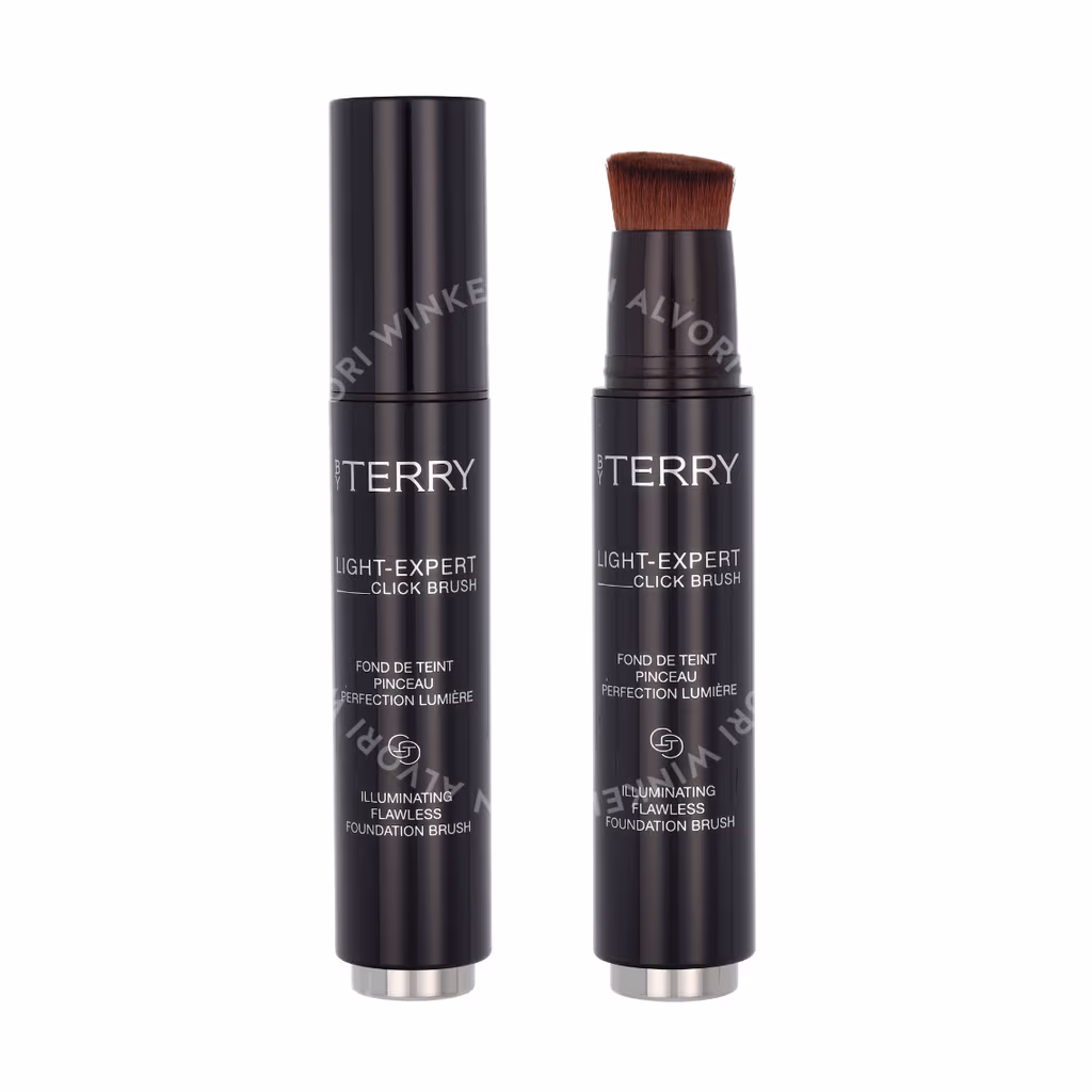By Terry By Terry Light Expert Click Brush Foundation — #4.5 Soft Beige