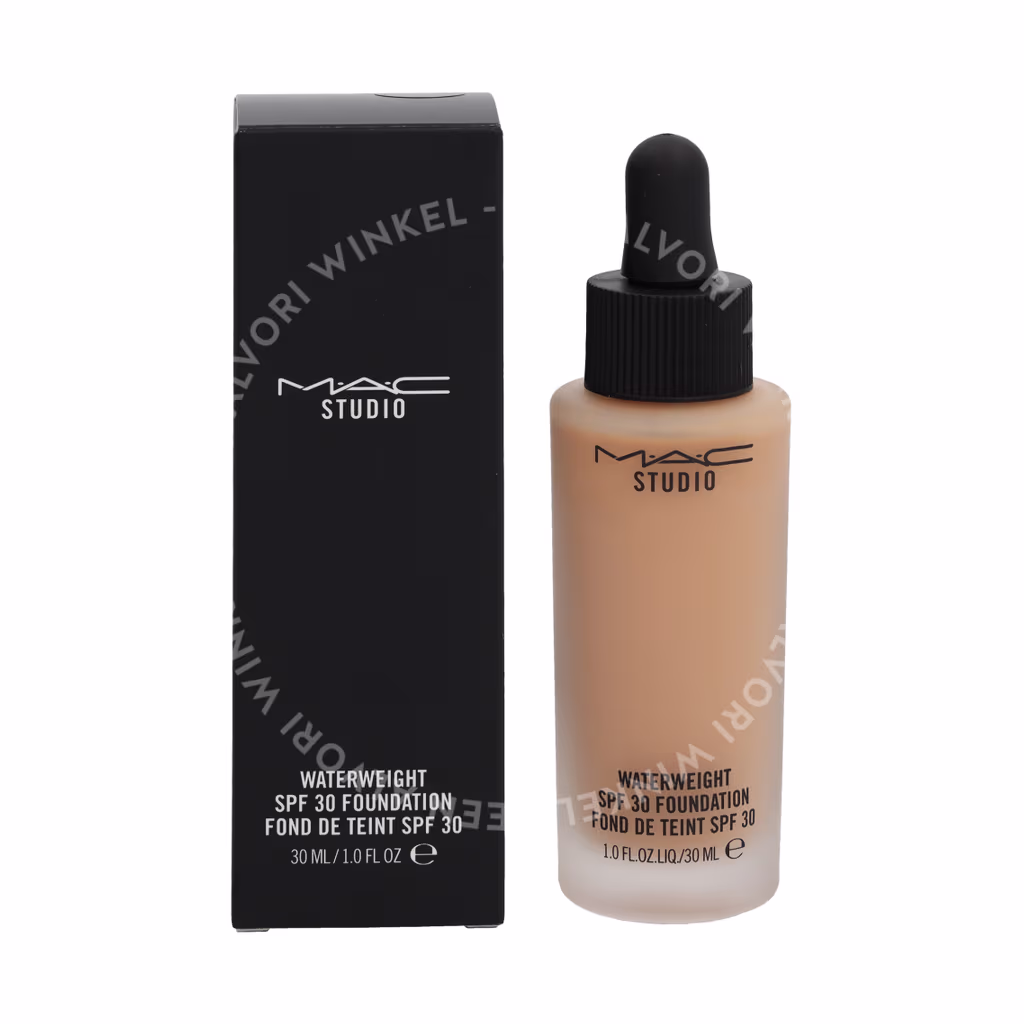 Mac MAC Studio Waterweight Foundation SPF30 — NC30 — foto 3
